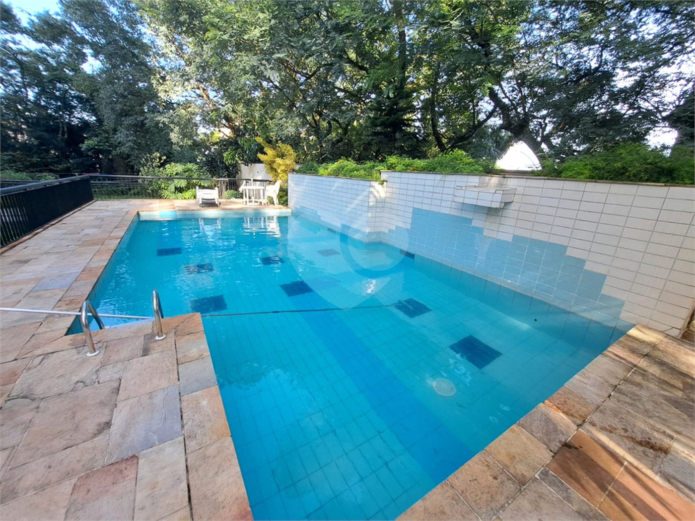 Apartamento à venda com 3 suítes em Vila Suzana, São Paulo, SP