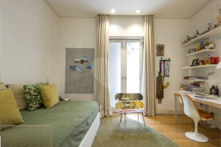 Casa à venda com 5 suítes no condomínio Pignatari, São Paulo - SP