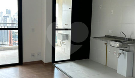 Apartamento para alugar com 2 quartos, sendo 1 suíte, em Vila Firmiano Pinto, São Paulo, SP