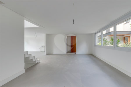 Casa à venda com 4 suítes no condomínio Vila Arese, São Paulo - SP