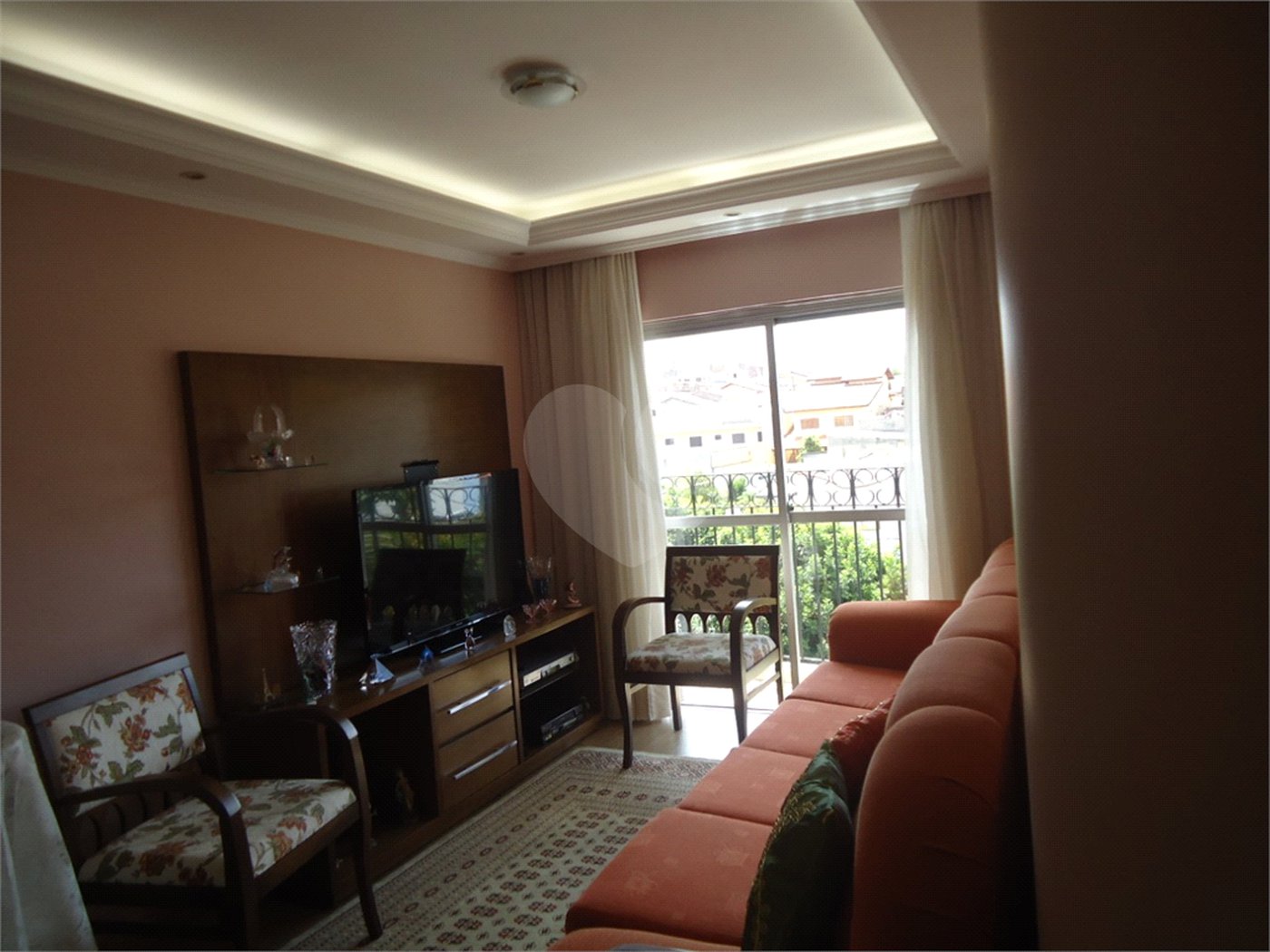 Apartamento 3 Dormitórios, Suite, 2 Banheiros, Vaga. Vila Gustavo. Aceita Pet