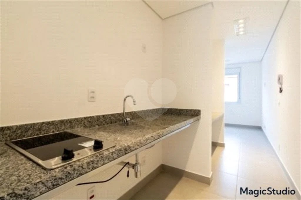 Apartamento com 1 dormitório para locação na Barra Funda.
