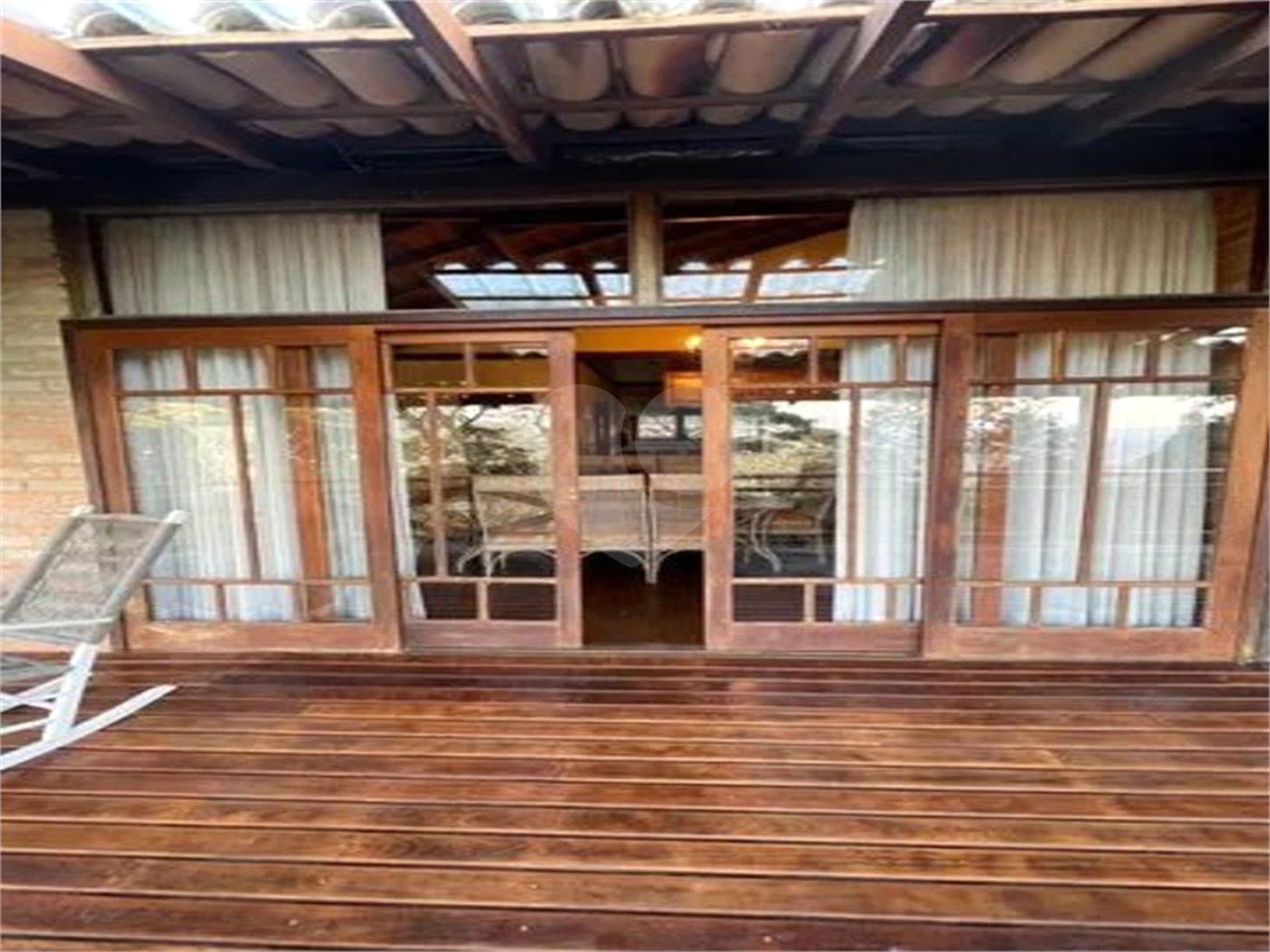 Casa à venda com 3 quartos, sendo 1 suíte,  no condomínio Alpes da Cantareira, Mairiporã - SP