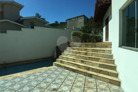 Casa à venda com 4 suítes no condomínio Estância Marambaia, Vinhedo - SP