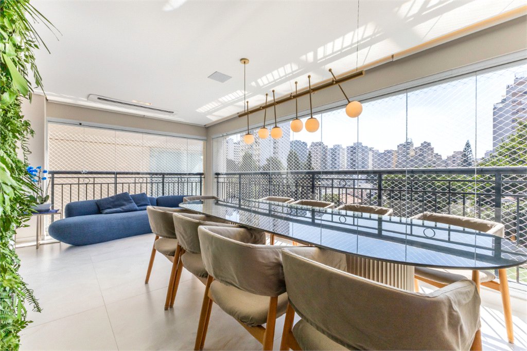 Apartamento à venda com 3 suítes em Indianópolis, São Paulo, SP