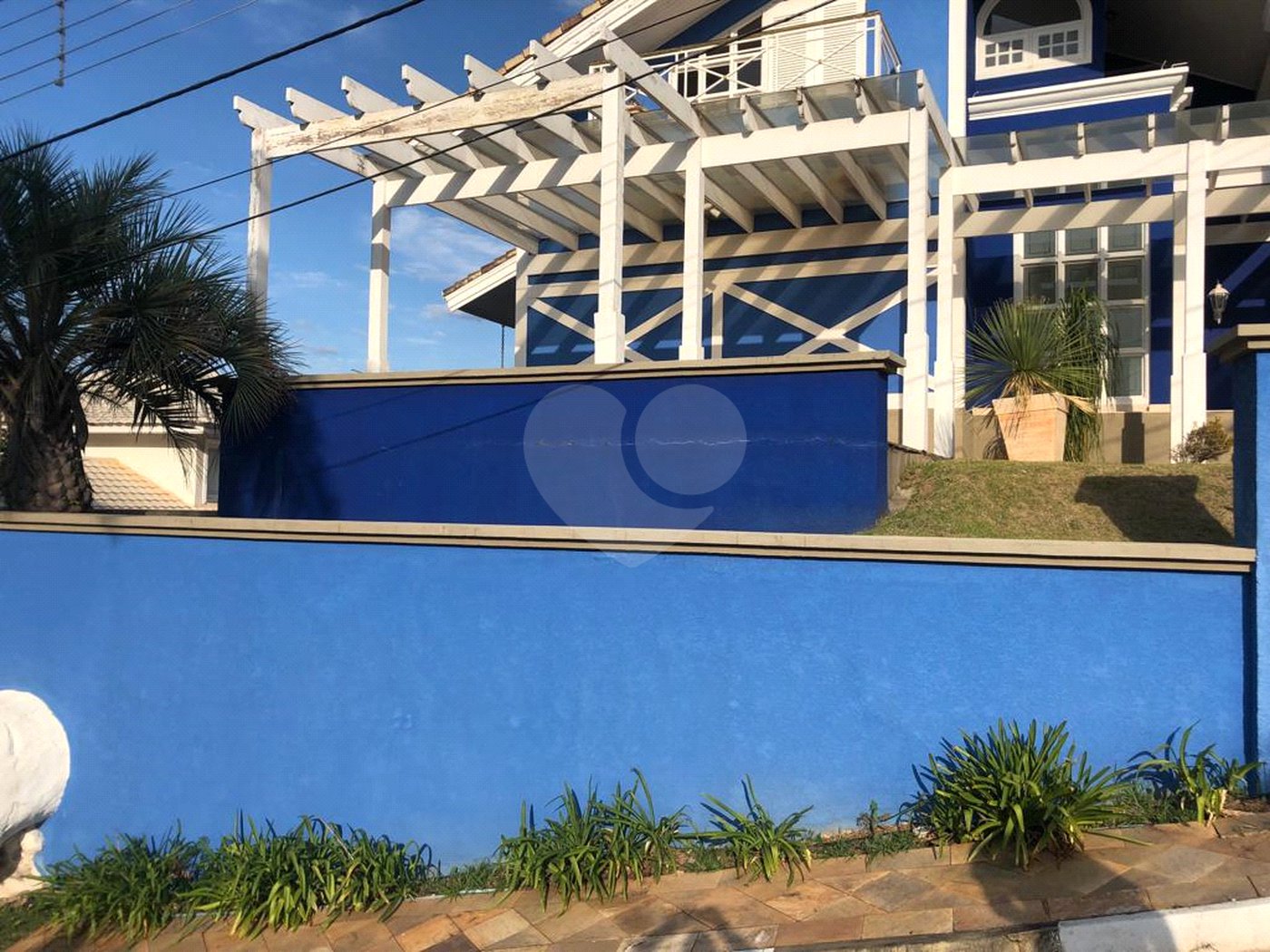 Casa à venda com 4 suítes no condomínio Osato, Atibaia - SP