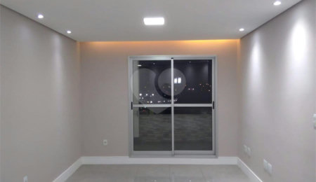 Apartamento à venda com 4 quartos, sendo 1 suíte,  em Parque Industrial, São José dos Campos, SP