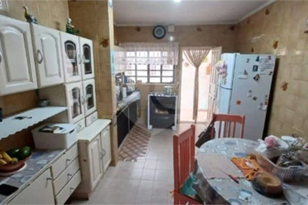 Casa à venda com 4 quartos em Vila Bossi, Louveira, SP