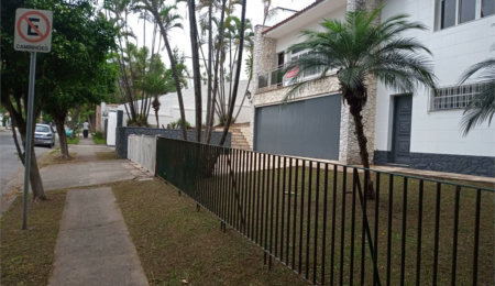 Casa Térrea à venda ou para alugar com 3 quartos, sendo 1 suíte, em Caxingui, São Paulo, SP