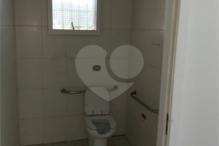 Salão para alugar em Cocaia, Guarulhos, SP
