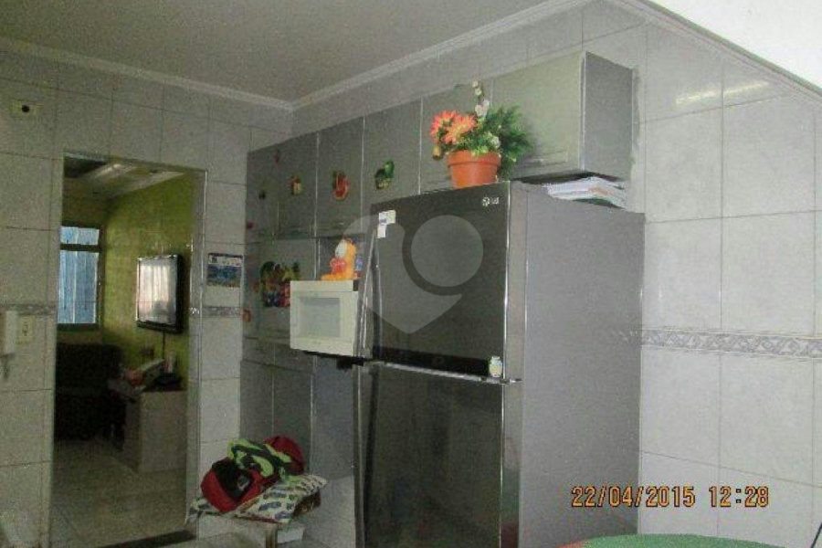 Sobrado à venda com 4 quartos, sendo 2 suítes, em Parque Edu Chaves, São Paulo, SP