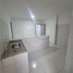 SOBRADO TIPO APARTAMENTO COM 1 QUARTO PARA LOCAÇÃO 38m² - SANTÍSSIMO