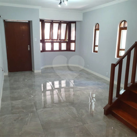 Casa de Vila à venda com 4 quartos, sendo 1 suíte, em Santana, São Paulo, SP