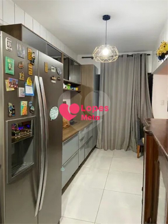 Casa à venda com 2 quartos no condomínio Portal da Serra, São José dos Campos - SP