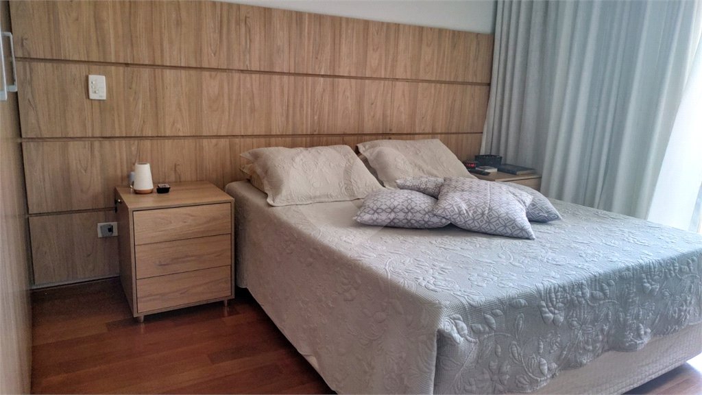 Sobrado à venda com 3 quartos, sendo 1 suíte, em Chora Menino, São Paulo, SP