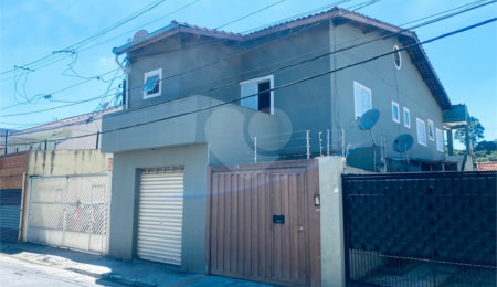 Sobrado à venda com 4 quartos, sendo 3 suítes,  em Tremembé, São Paulo, SP