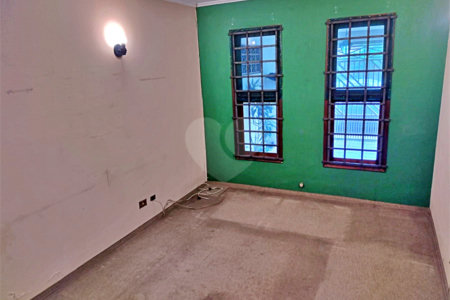Sobrado à venda com 3 quartos, sendo 1 suíte,  em Parque Colonial, São Paulo, SP