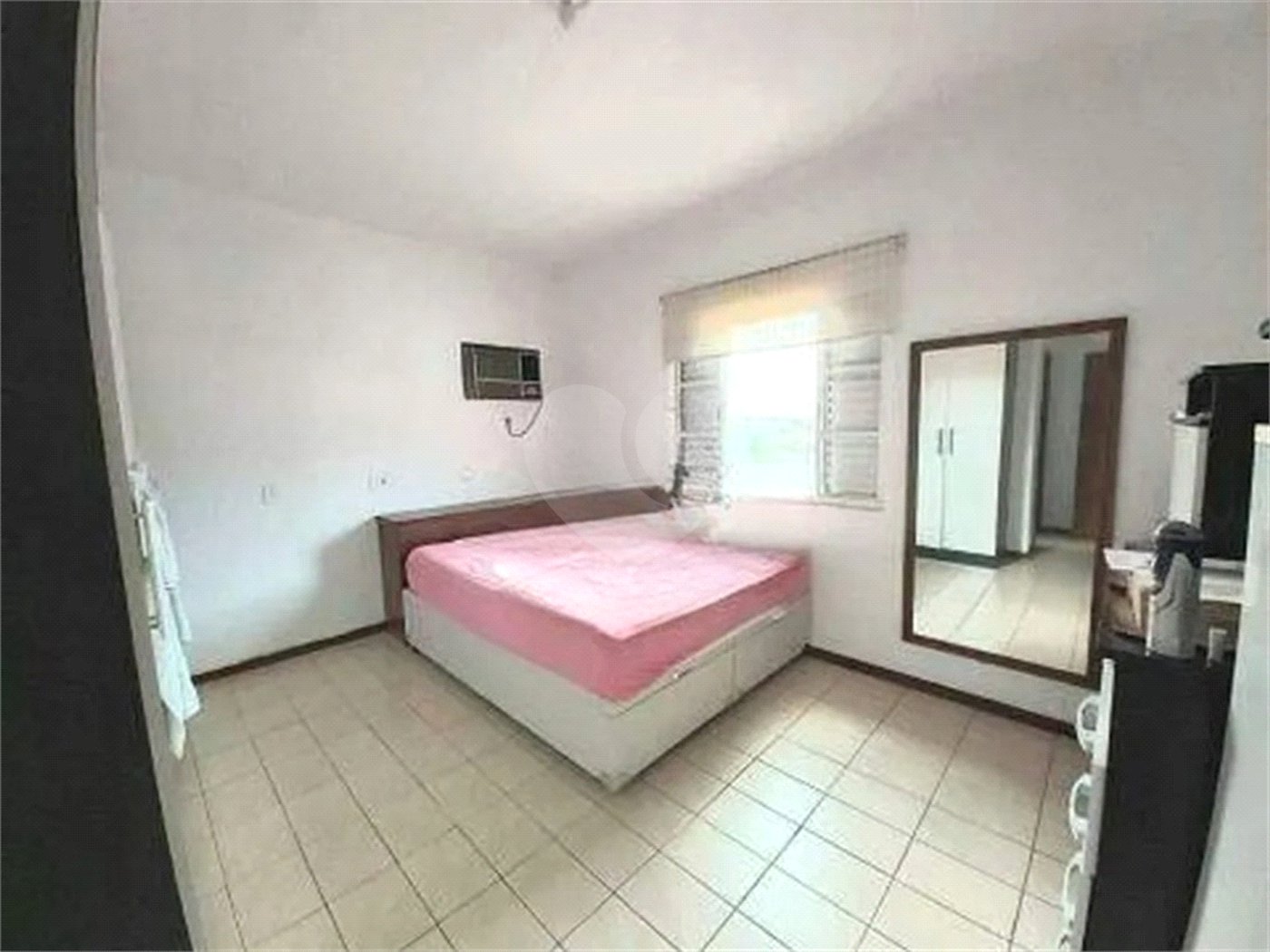 Casa à venda com 3 quartos, sendo 1 suíte, no Centro, Vinhedo, SP
