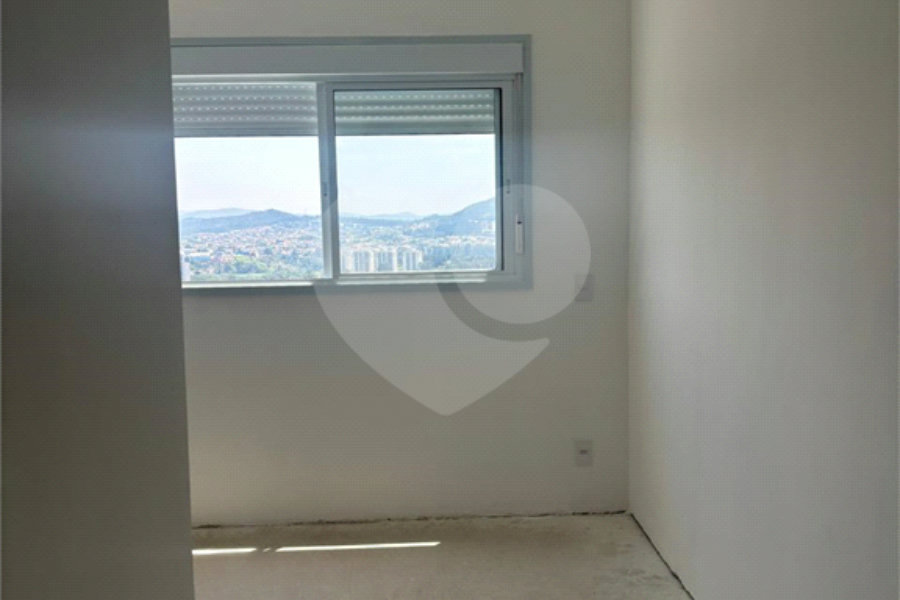 Apartamento à venda com 3 quartos, sendo 1 suíte,  em Barueri, Barueri, SP