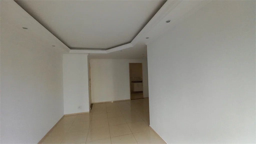 Apartamento à venda com 3 quartos em Jardim Londrina, São Paulo, SP