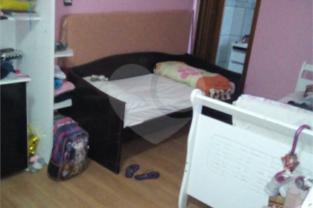 Casa à venda com 2 suítes em Jardim Camila, Mogi das Cruzes, SP