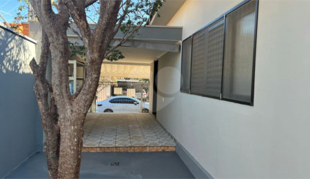 Casa Térrea à venda com 3 quartos no Centro, Araraquara, SP