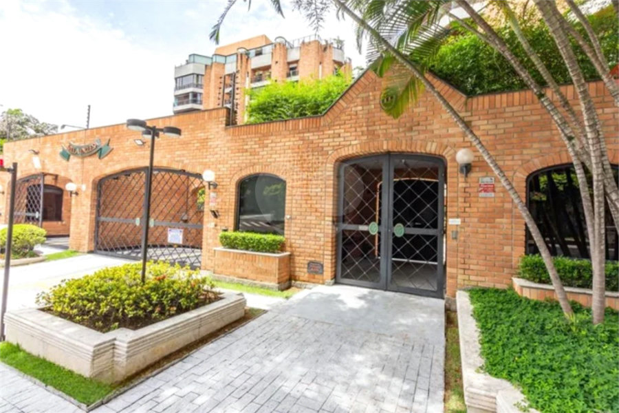 Apartamento à venda com 4 suítes em Alto de Pinheiros, São Paulo, SP
