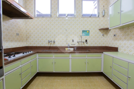 Casa à venda ou para alugar com 3 quartos, sendo 1 suíte,  em Mirandópolis, São Paulo, SP