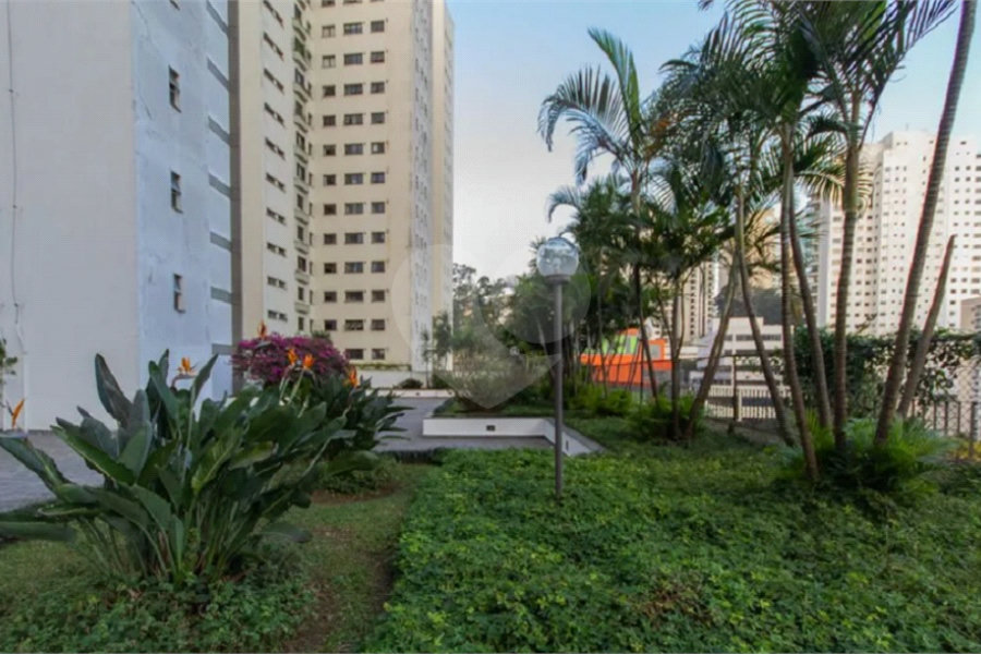 Apartamento à venda com 3 quartos, sendo 1 suíte, em Vila Andrade, São Paulo, SP