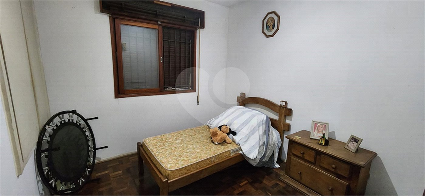 Casa à venda com 4 quartos, sendo 2 suítes, em Vila Cordeiro, São Paulo, SP