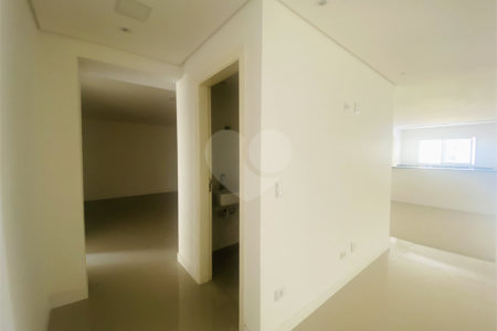 Apartamento à venda com 3 suítes em Baeta Neves, São Bernardo do Campo, SP