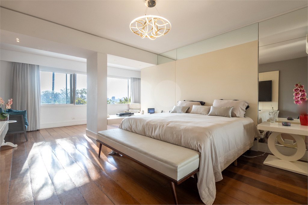 Casa à venda com 4 suítes em Jardim Guedala, São Paulo, SP