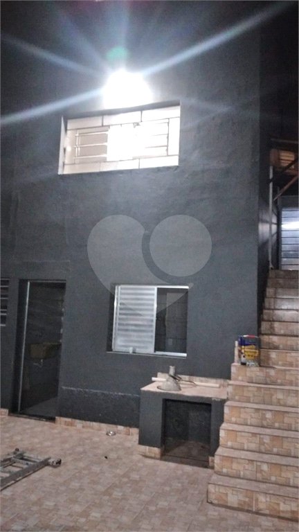 Sobrado à venda com 3 quartos, sendo 1 suíte, em Chora Menino, São Paulo, SP
