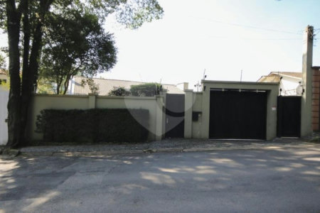 Casa à venda com 3 quartos, sendo 2 suítes,  em Vila Tramontano, São Paulo, SP