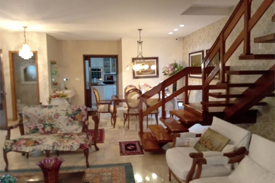 Casa à venda com 3 quartos, sendo 2 suítes, em Cidade Jardim, Mairiporã, SP