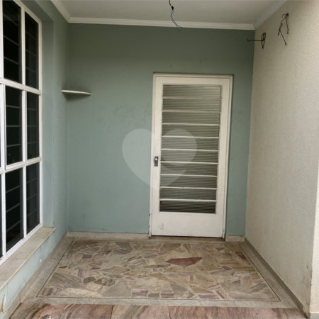 Casa Térrea à venda com 4 quartos, sendo 2 suítes, em Jardim Santa Rosália, Sorocaba, SP