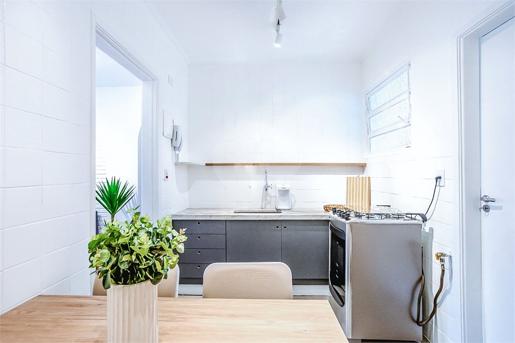 Apartamento à venda com 3 quartos em Vila Cordeiro, São Paulo, SP