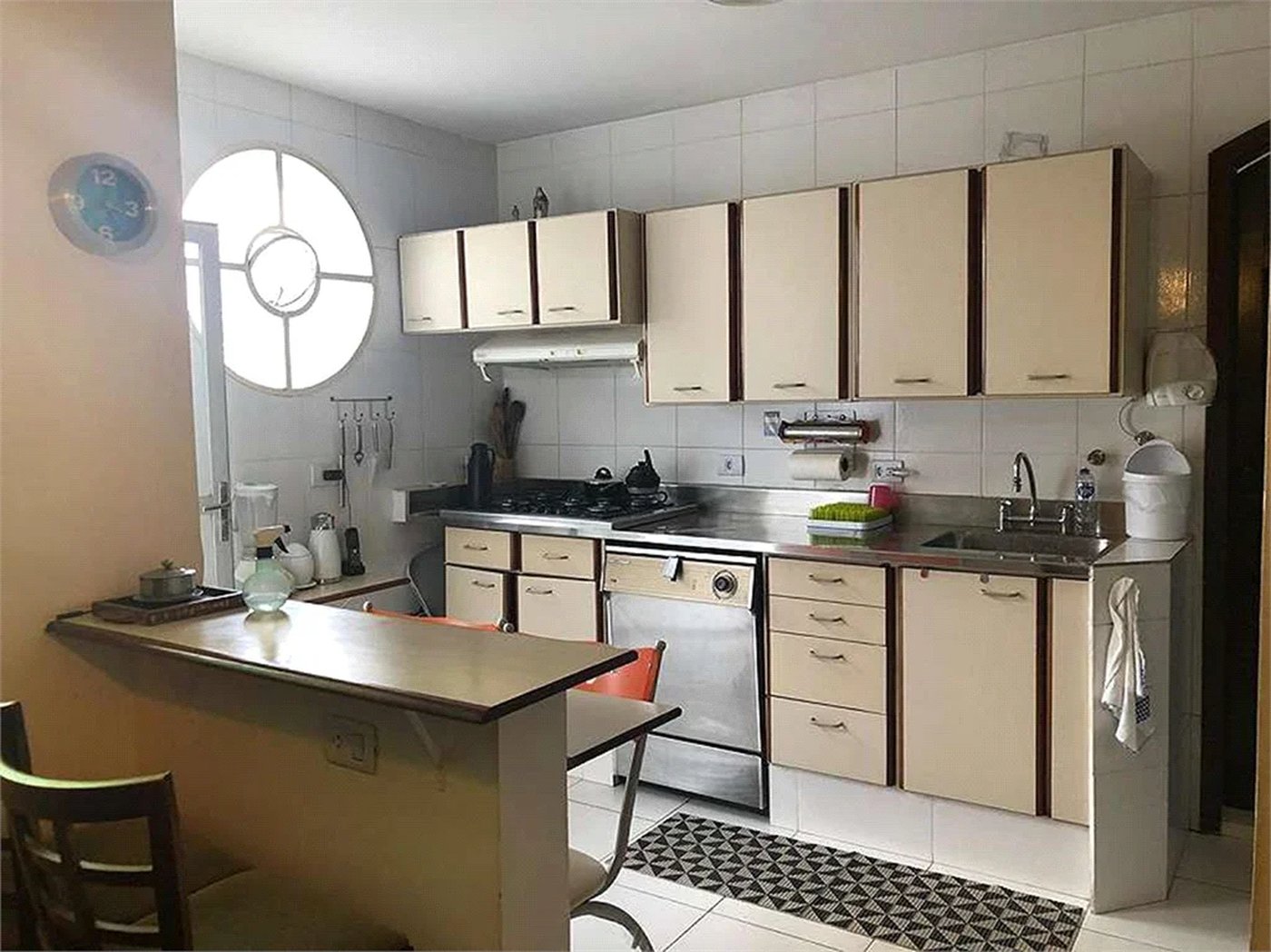 Casa à venda com 4 quartos, sendo 1 suíte, em Vila Cordeiro, São Paulo, SP