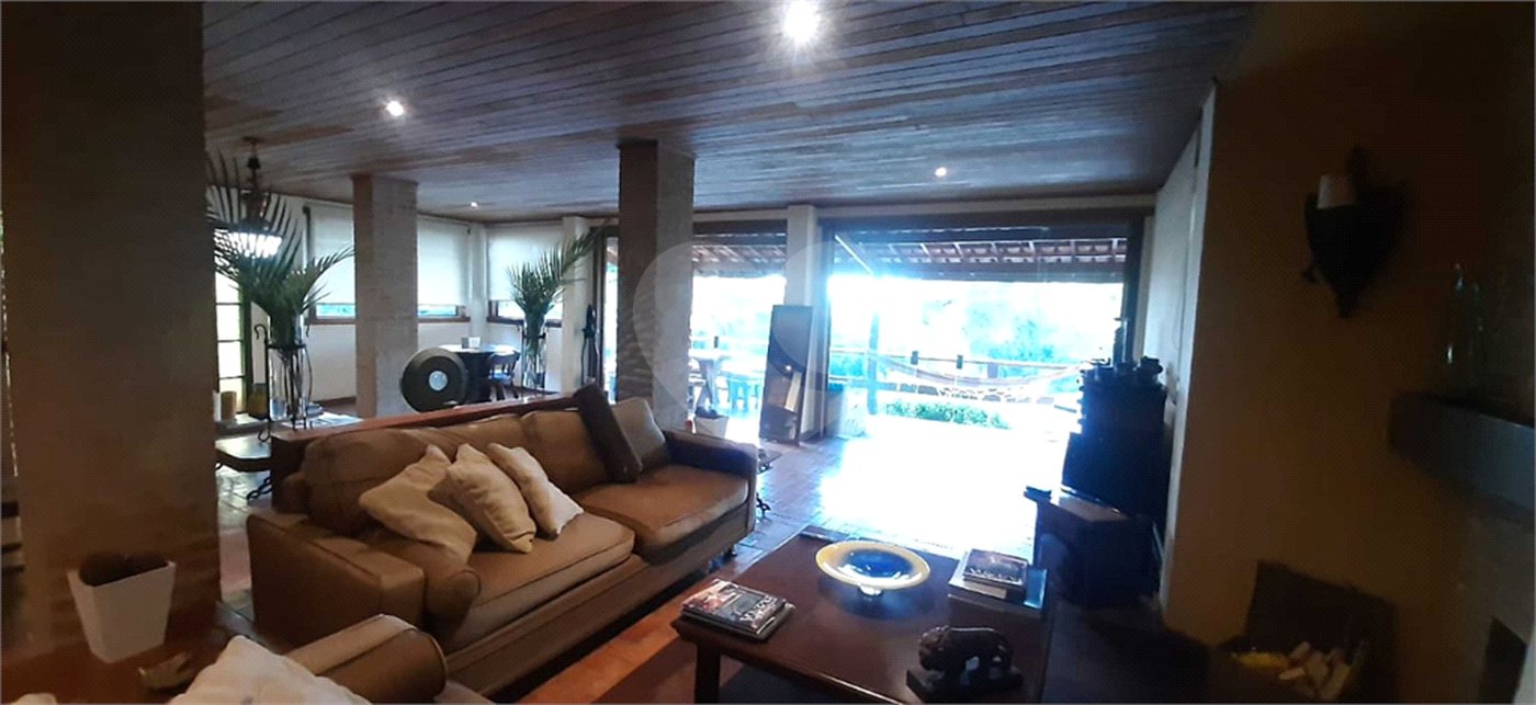 Casa à venda ou para alugar com 4 quartos, sendo 2 suítes, em Serra da Cantareira, Mairiporã, SP