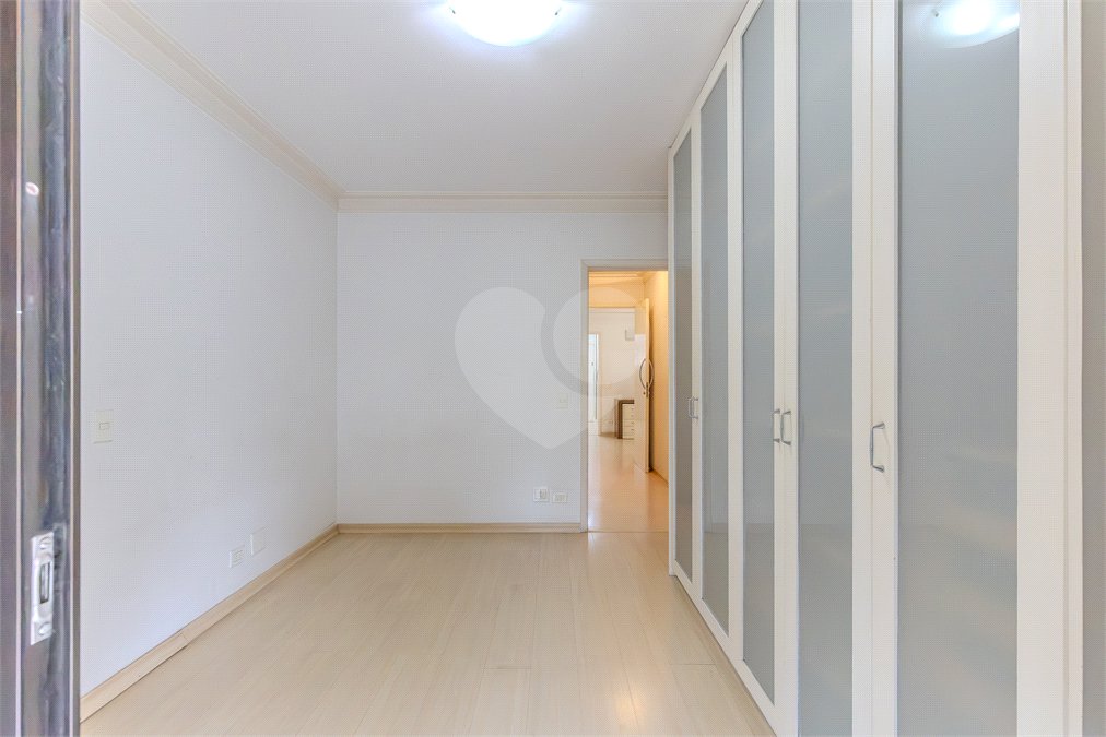 Apartamento à venda com 4 suítes em Moema, São Paulo, SP