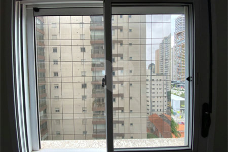 Apartamento para alugar com 2 quartos, sendo 1 suíte,  em Vila Gertrudes, São Paulo, SP