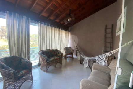 Casa à venda com 3 quartos, sendo 1 suíte,  em Parque Almerinda Pereira Chaves, Jundiaí, SP