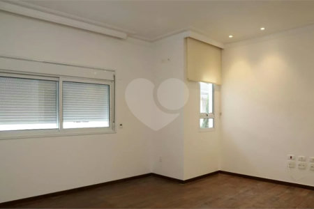 Casa à venda com 4 suítes no condomínio Residencial Morumbi, São Paulo - SP