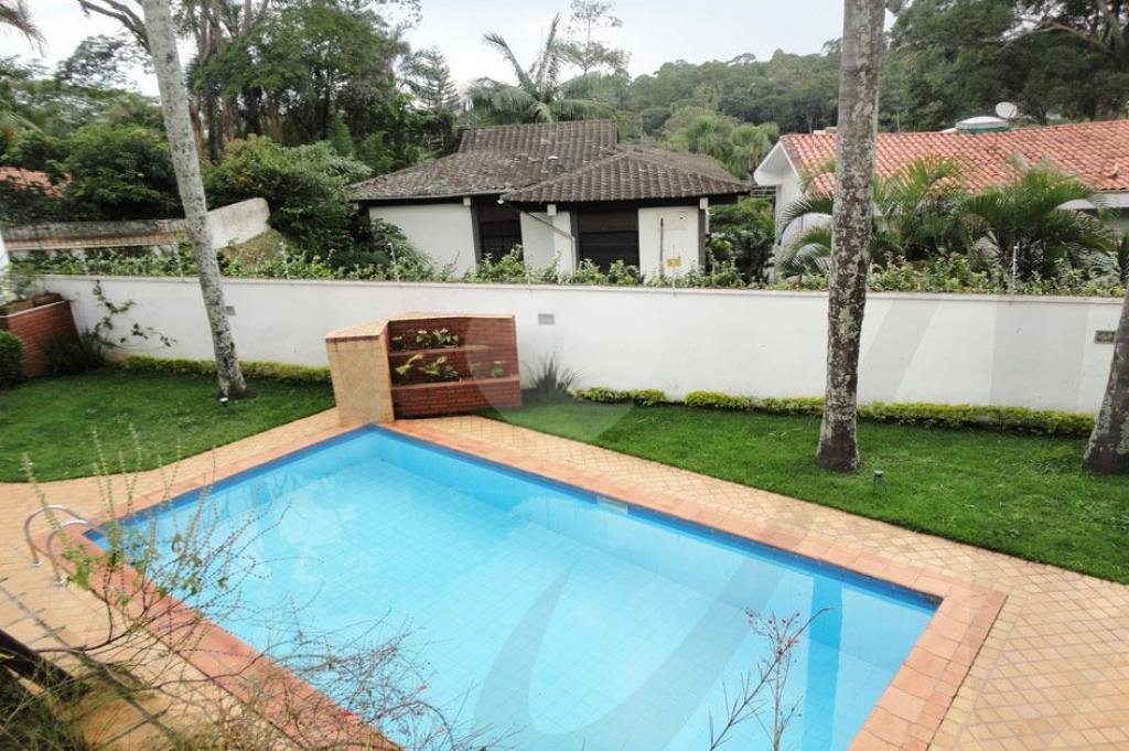 Casa à venda com 6 quartos, sendo 3 suítes, em Morumbi, São Paulo, SP
