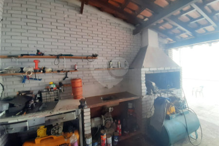 Casa à venda com 3 quartos, sendo 1 suíte, no Centro, Vinhedo, SP
