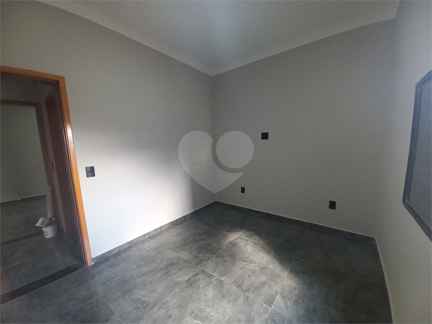 Casa à venda com 3 quartos, sendo 1 suíte, no condomínio Horto Florestal Villagio, Sorocaba - SP