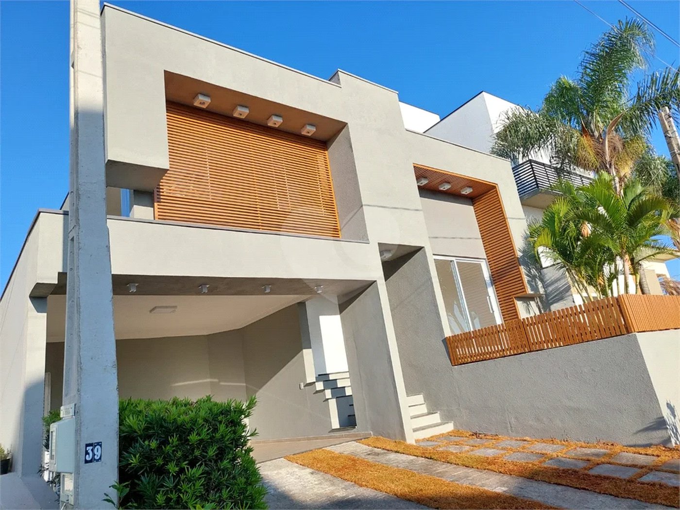 Casa à venda ou para alugar com 3 suítes em Pinheirinho, Vinhedo, SP