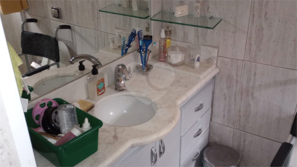 Casa à venda com 3 quartos, sendo 2 suítes,  em Jardim Monte Azul, São Paulo, SP