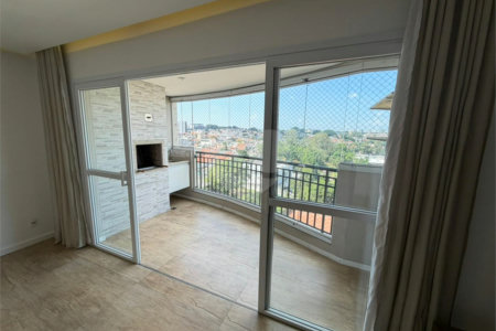 Apartamento à venda com 3 quartos, sendo 1 suíte, em Jardim Aeroporto, São Paulo, SP