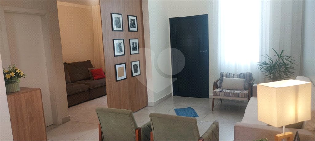 Casa à venda com 3 suítes no condomínio Villaggio Maranello, Vinhedo - SP